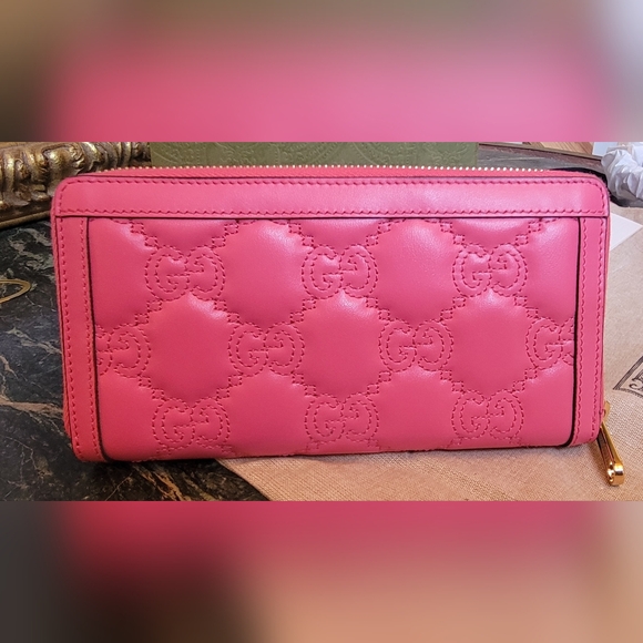 NIB AUTHENTIC GUCCI OPHIDIA PINK MONOGRAM QUILTED LEATHER ZIP AROUND WALLET - Picture 7 of 14